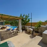 Βίλα Private Bonora *