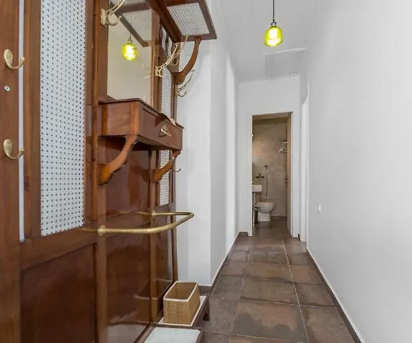 Private Bonora Dilináta