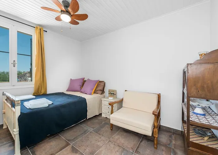 Private Bonora Vilă